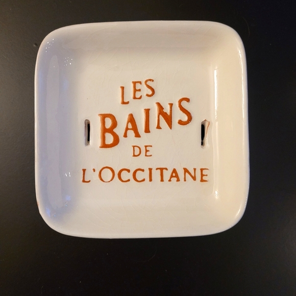 L'occitane Porcelain Self Draining Soap Dish France Antiqued Ivory 4" Sq… - Picture 1 of 1